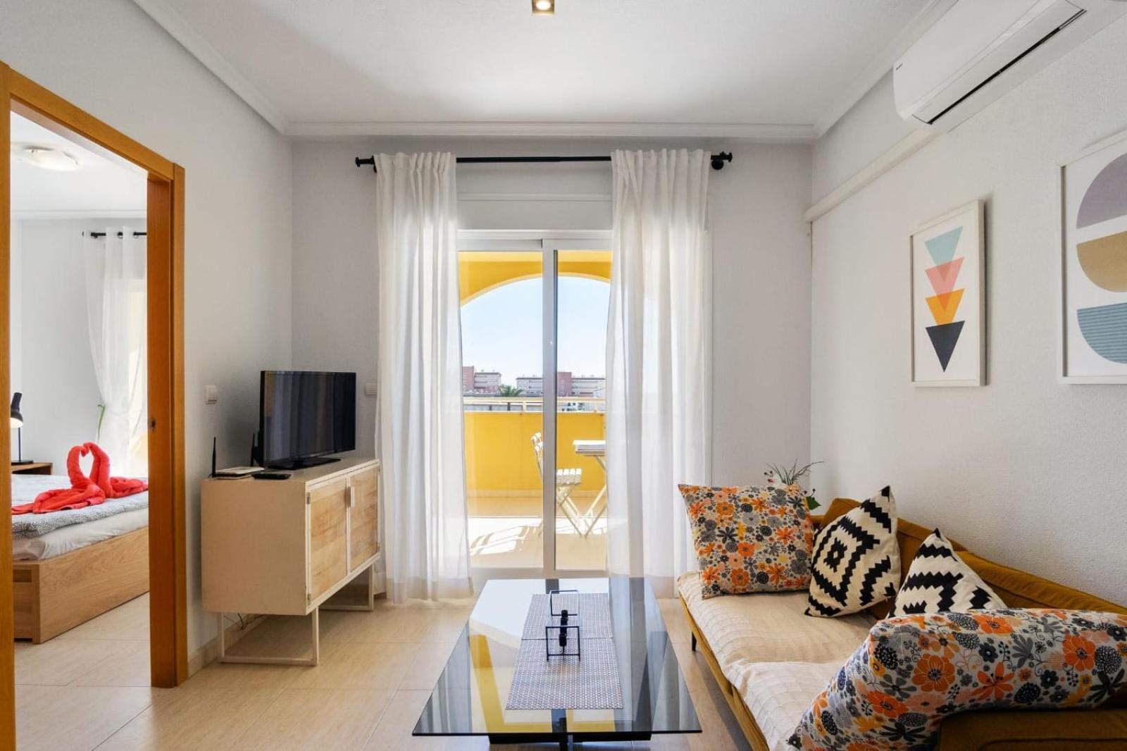 Nice Modern 2 Bed Apartment In Torrievieja 또레비에하 외부 사진