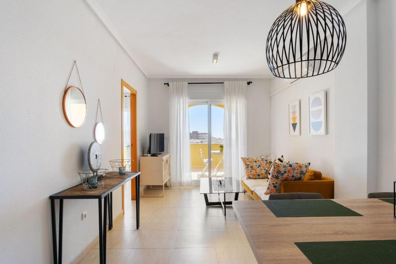 Nice Modern 2 Bed Apartment In Torrievieja 또레비에하 외부 사진