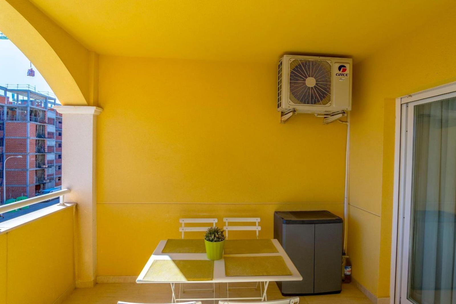Nice Modern 2 Bed Apartment In Torrievieja 또레비에하 외부 사진